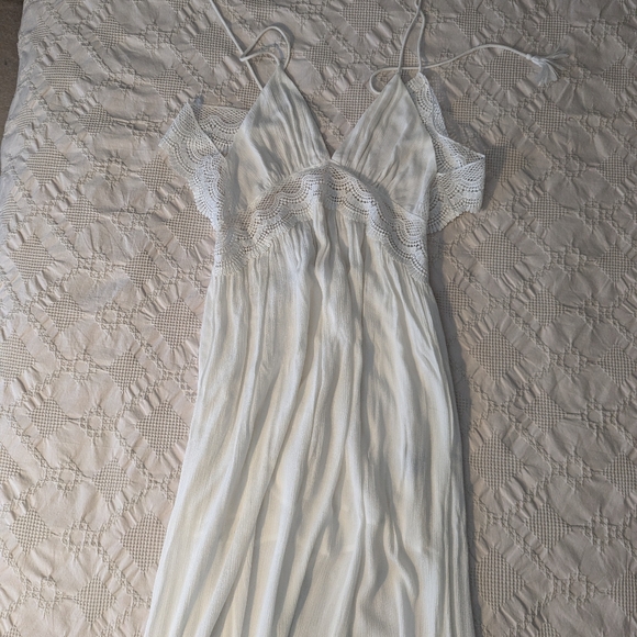 Aakaa White Linen Long Dress - Picture 2 of 8